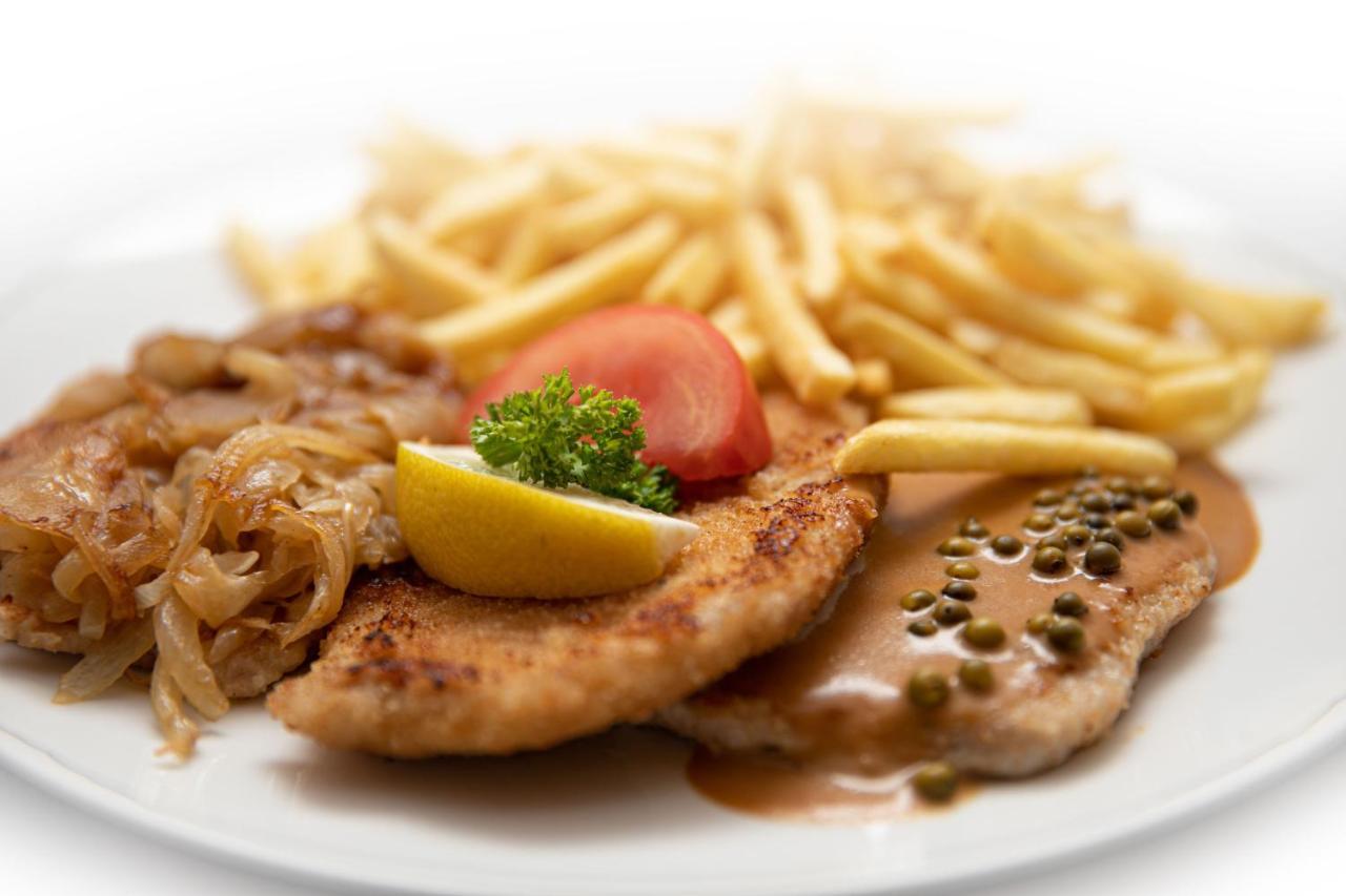 Akzent Hotel Krone Helmstadt Εξωτερικό φωτογραφία