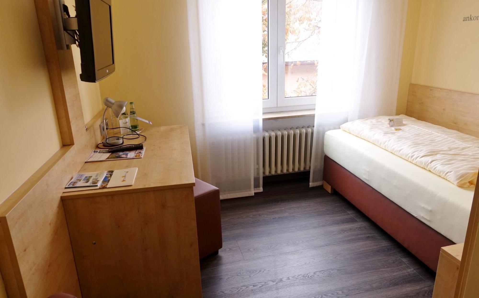 Akzent Hotel Krone Helmstadt Εξωτερικό φωτογραφία