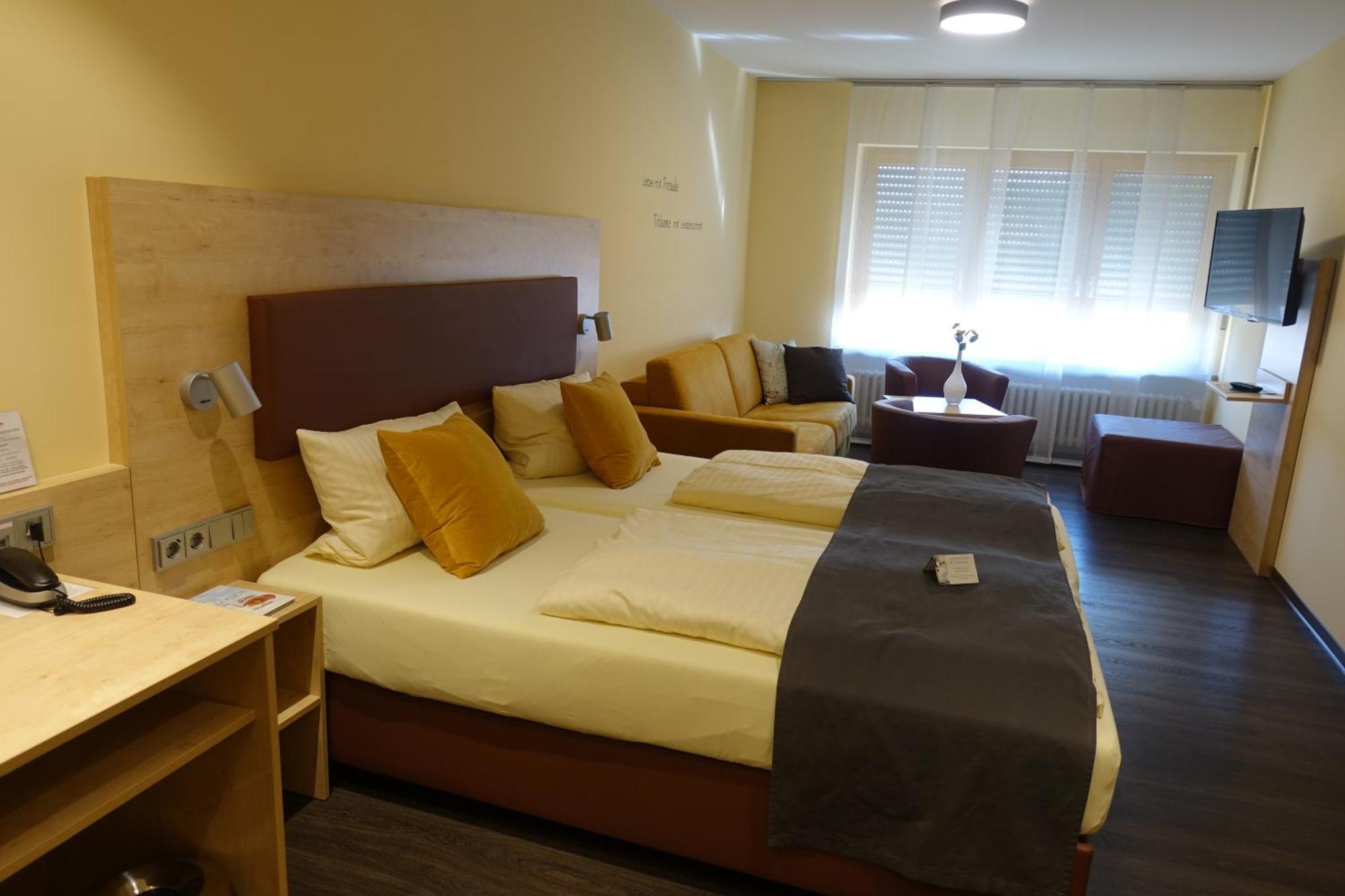 Akzent Hotel Krone Helmstadt Δωμάτιο φωτογραφία