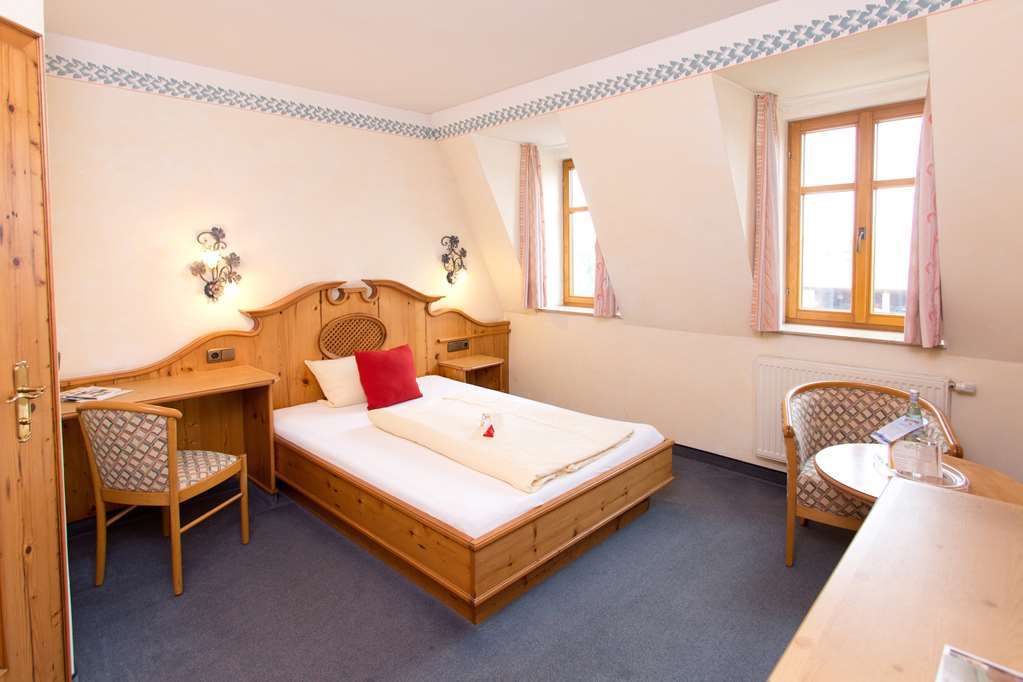 Akzent Hotel Krone Helmstadt Εξωτερικό φωτογραφία