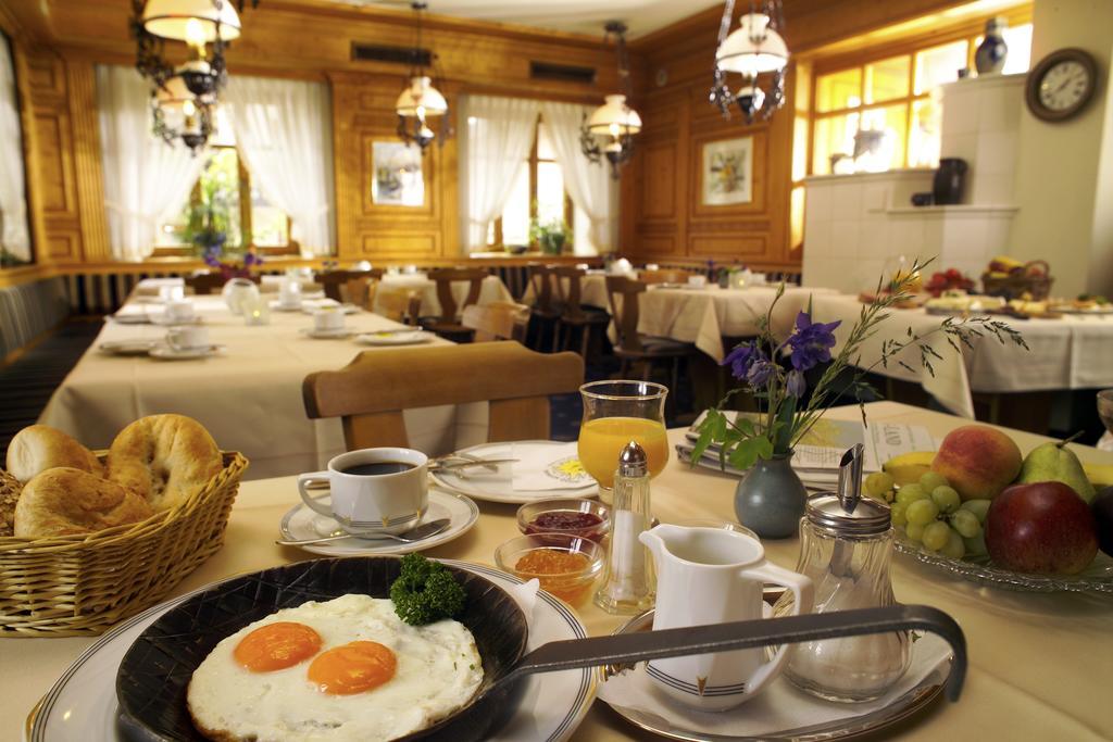 Akzent Hotel Krone Helmstadt Εξωτερικό φωτογραφία
